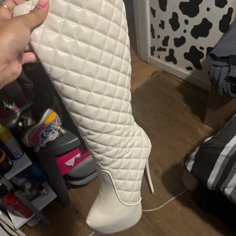 knee high heel boots